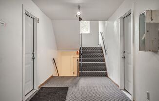 2 beds, 1 bath, 900 sqft, $1,500, Unit 5
