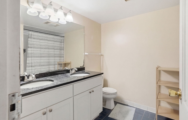 2 beds, 1 bath, 1,037 sqft, $4,600, Unit 104