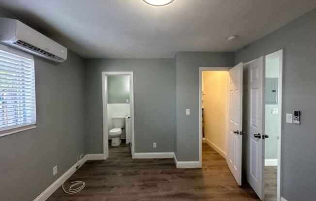 1 bed, 1 bath, $1,695, Unit 01-4246 Seagrape Drive