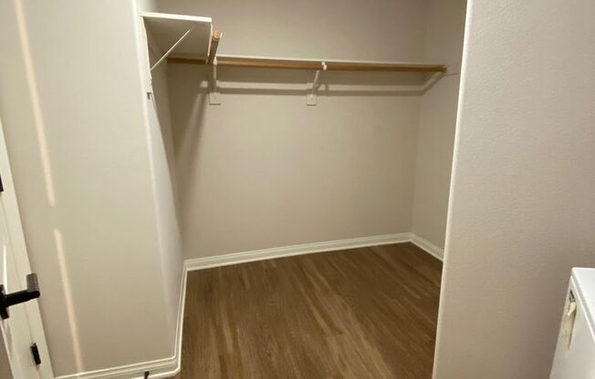 Studio, 1 bath, 601 sqft, $1,955, Unit 108