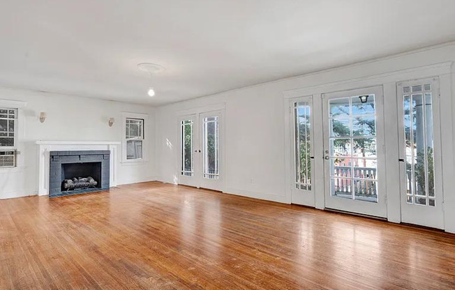 1032, 1038 & 1044 MANZANITA ST