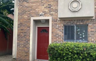 2 bedroom 2 bath town home in a gated community