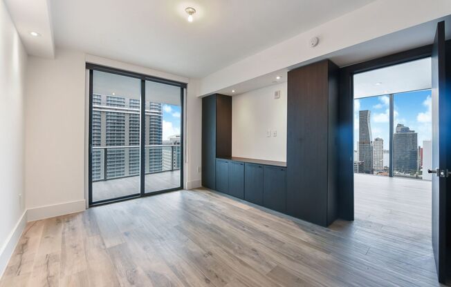 3 beds, 3 baths, $9,495, Unit # 3905