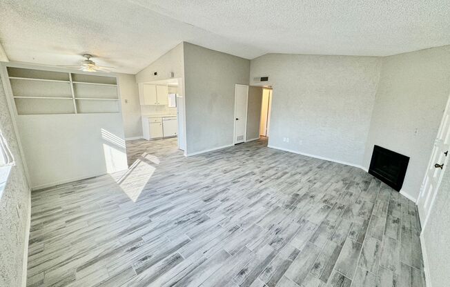 Spacious 2BD/2BTH with Private 2 Car Garage!