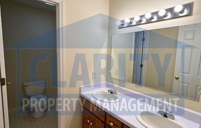 3 beds, 1.5 baths, $1,200, Unit Apt 1