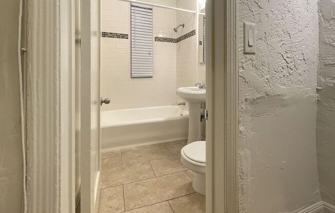 Studio, 1 bath, 480 sqft, $1,650, Unit 104