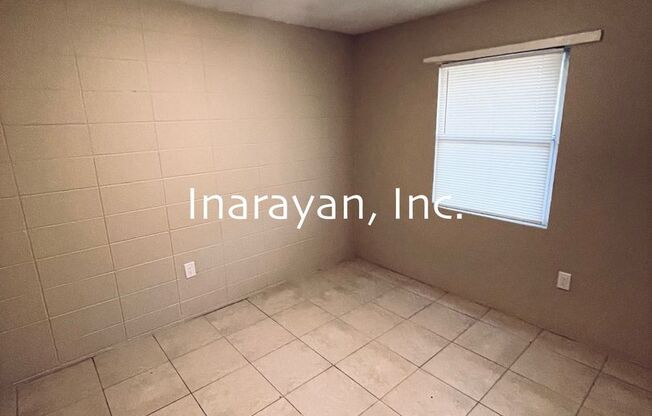 1011-1013 Dewitt Drive