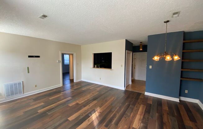 Spacious 2 bedroom/1 bath 2nd floor Condo in the heart of West Ghent