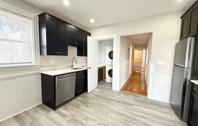 71 SAXTON ST