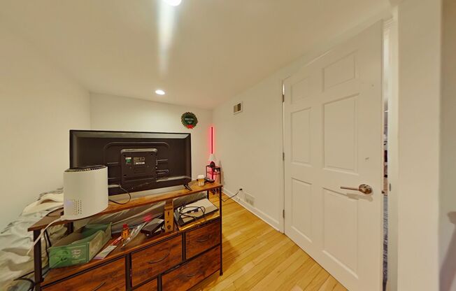2947 Racine
