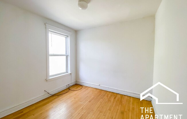5102 N WINCHESTER