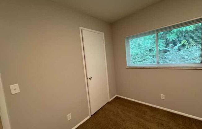 1 bed, 1 bath, 525 sqft, $795, Unit 3055-18