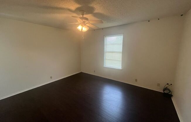 2 beds, 1.5 baths, 1,052 sqft, $1,350, Unit A