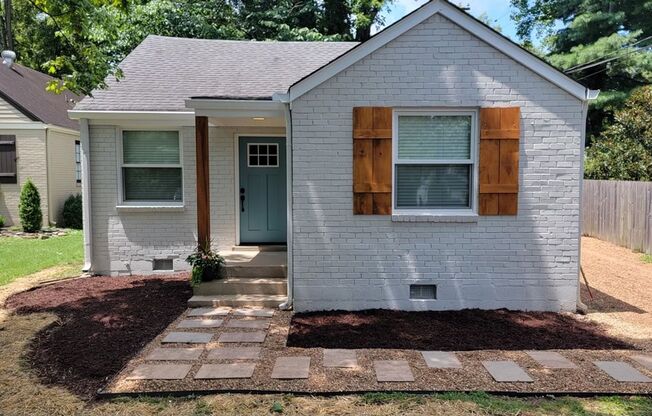 Charming 2 bed / 1 bath Brick Home