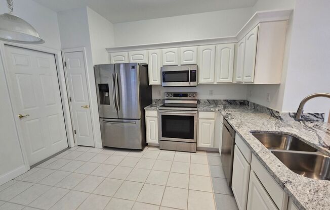 2 Bedroom, 1.5 bath townhome in gated community in New Tampa