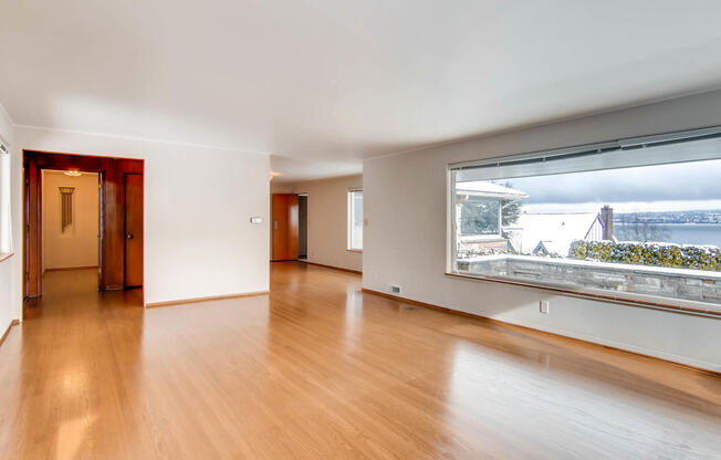 Laurelhurst View Home