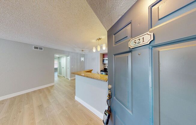2Br/ 2Ba Condo In Villa Medici - Available Now!