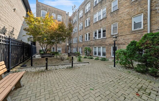 Studio, 1 bath, 450 sqft, $1,595, Unit 206