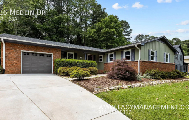 916 MEDLIN DR