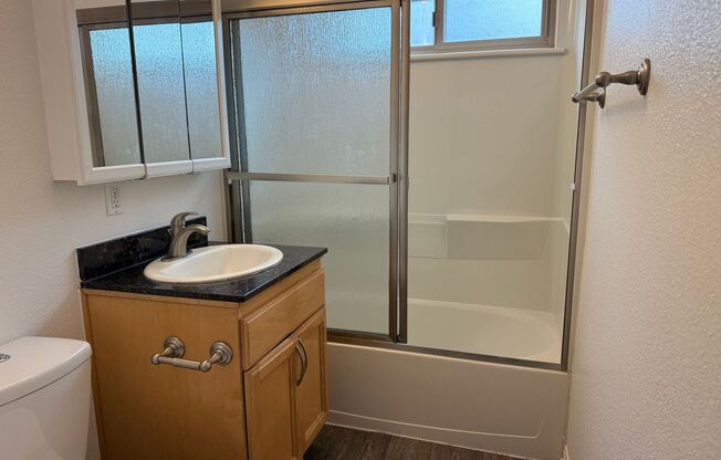 Studio, 1 bath, 386 sqft, $1,880, Unit 0161