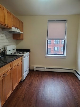 1 bed, 1 bath, 600 sqft, $2,200, Unit 41