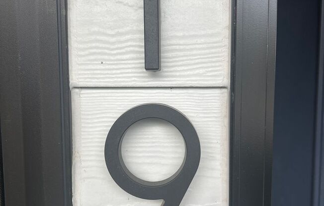 Studio, 1 bath, 500 sqft, $995, Unit 19