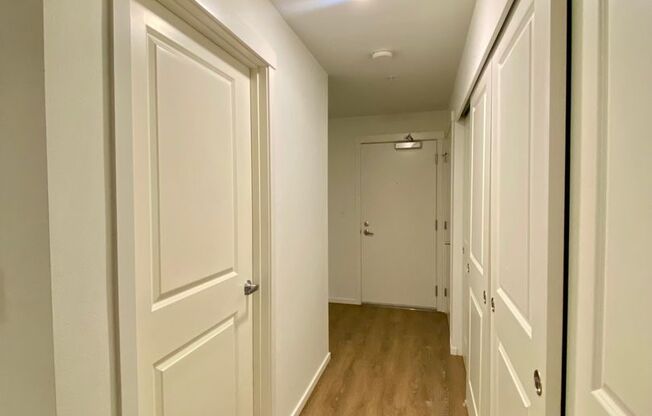 2 beds, 2 baths, 900 sqft, $2,995, Unit 2403-A