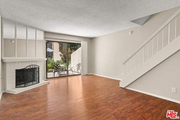 5720 Owensmouth Ave., #128