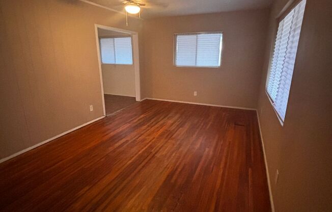 Bright 2 Bed / 1 Bath Home in Tempe