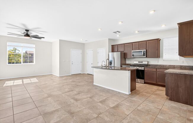 MOVE-IN READY! AMAZING 3-BEDS 2.5 BATH 2-CAR GARAGE HOME IN CENTENNIAL!