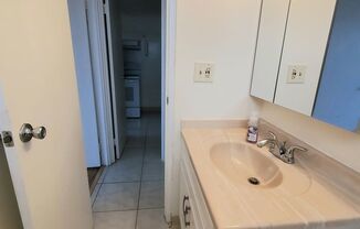 1 bed, 1 bath, $1,850, Unit # 3507A