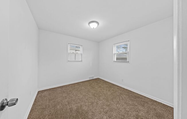 3 beds, 1 bath, $1,399