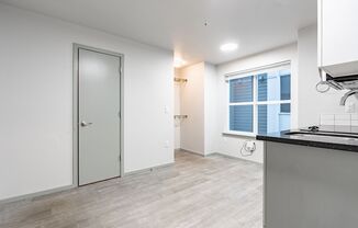 Studio, $925