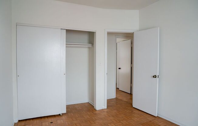 2 beds, 1 bath, 800 sqft, $1,695, Unit 3158-3