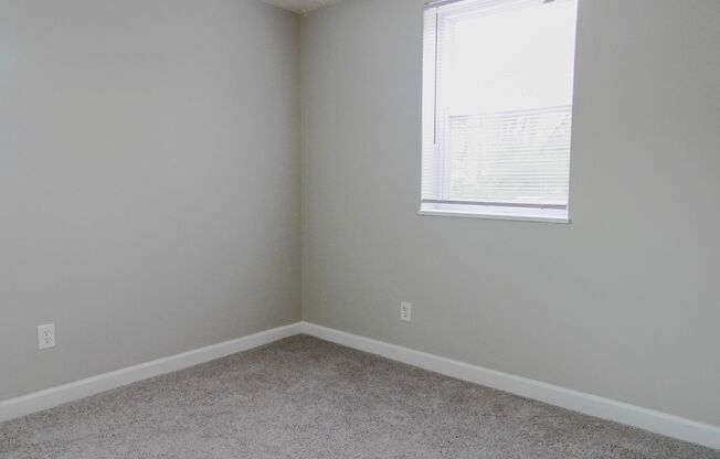 2 beds, 1 bath, 665 sqft, $1,040, Unit 1738F