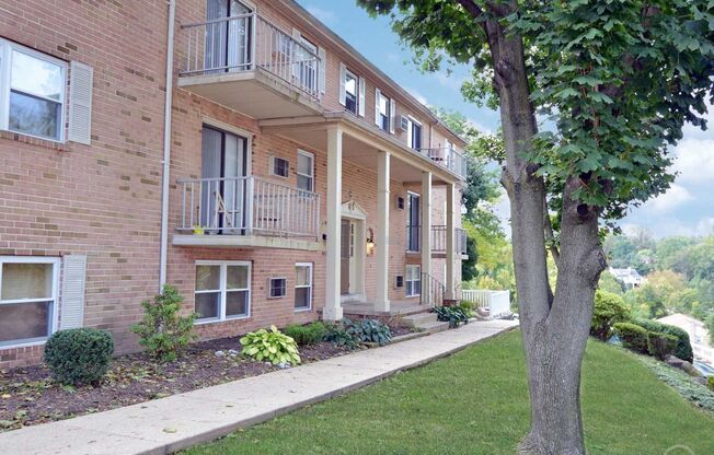 Ridgeway Court Apartments