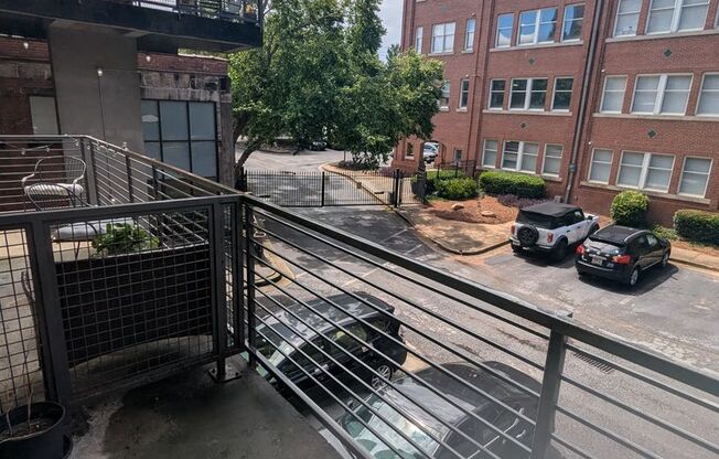 Studio, 1 bath, 925 sqft, $1,800, Unit A-212