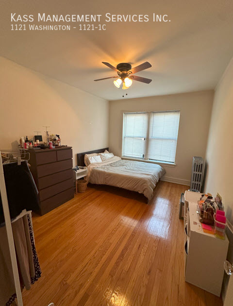1121 WASHINGTON