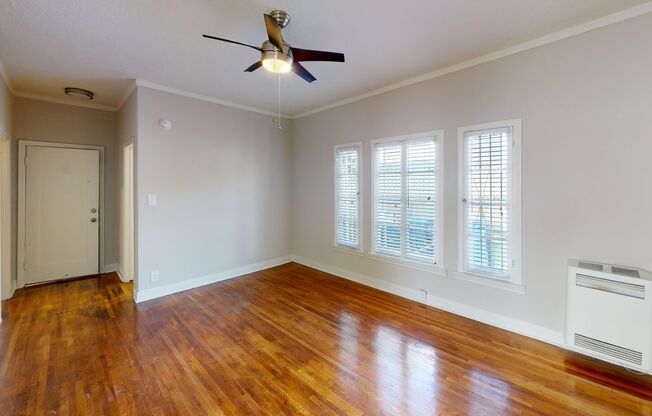 15Th - 2731 W. 15th Apts.