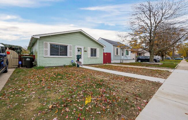 Welcome to this beautiful single-family home in Taylor, MI.