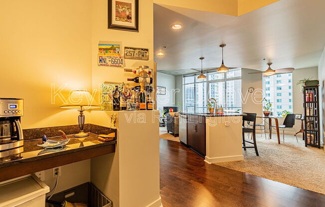 1 bed, 1 bath, 816 sqft, $2,800, Unit 1112