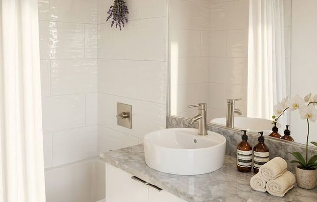 Studio, 1 bath, 434 sqft, $2,450, Unit 700