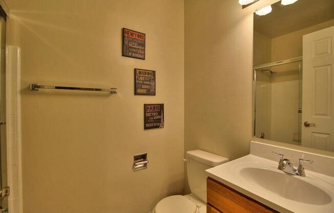 clean bathroom at The Arbors at Mountain View, Mountain View, CA, 94040
