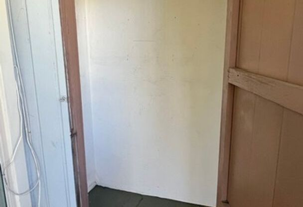 2 beds, 1 bath, 980 sqft, $1,545, Unit 351