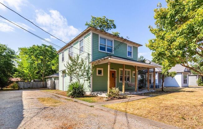 1608 East 19th ST