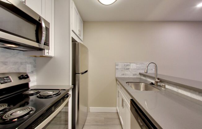 2 beds, 2 baths, 1,000 sqft, $2,849, Unit C250