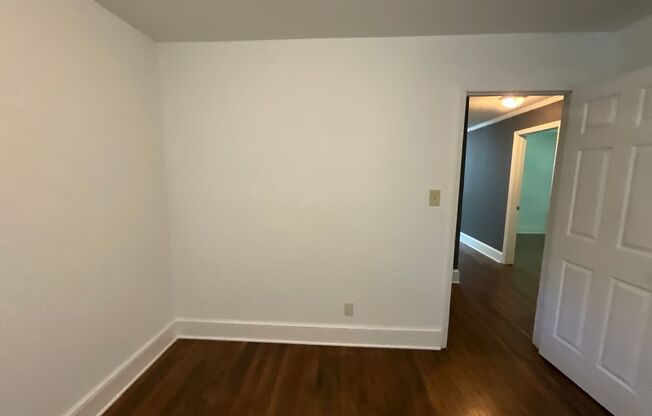 3 beds, 1 bath, $1,695