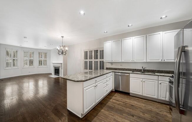 Available 6/1/26! Stunning Duplex Steps from Wrigley Field