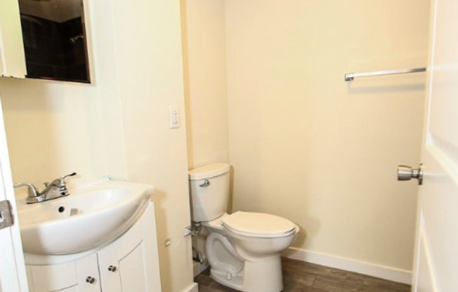 5 beds, 4 baths, 1,500 sqft, $2,400, Unit Unit 4