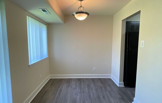 1 bed, 1 bath, 745 sqft, $1,750, Unit 14233 #101